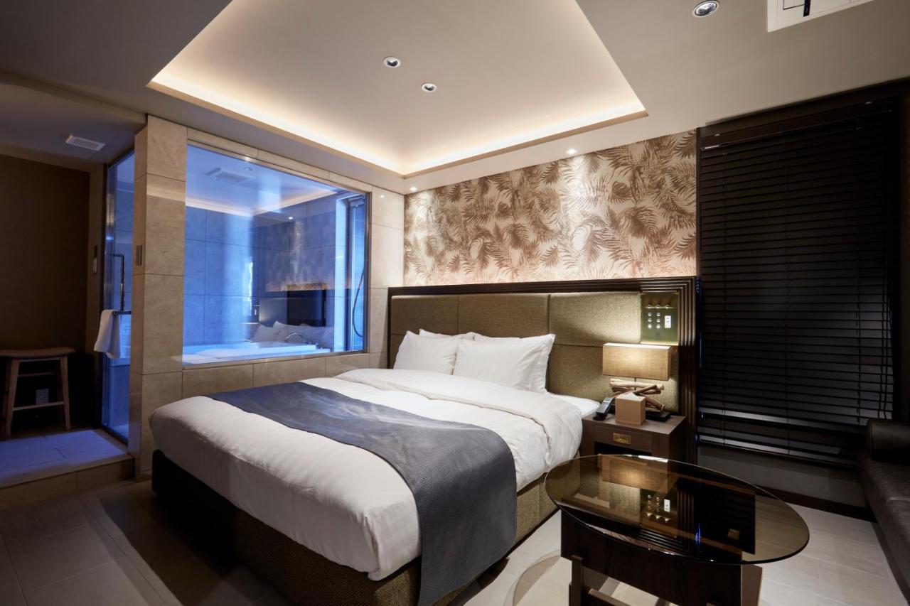 Hotel Bamboo Garden Kinshicho Adult Only Tokyo Exterior photo